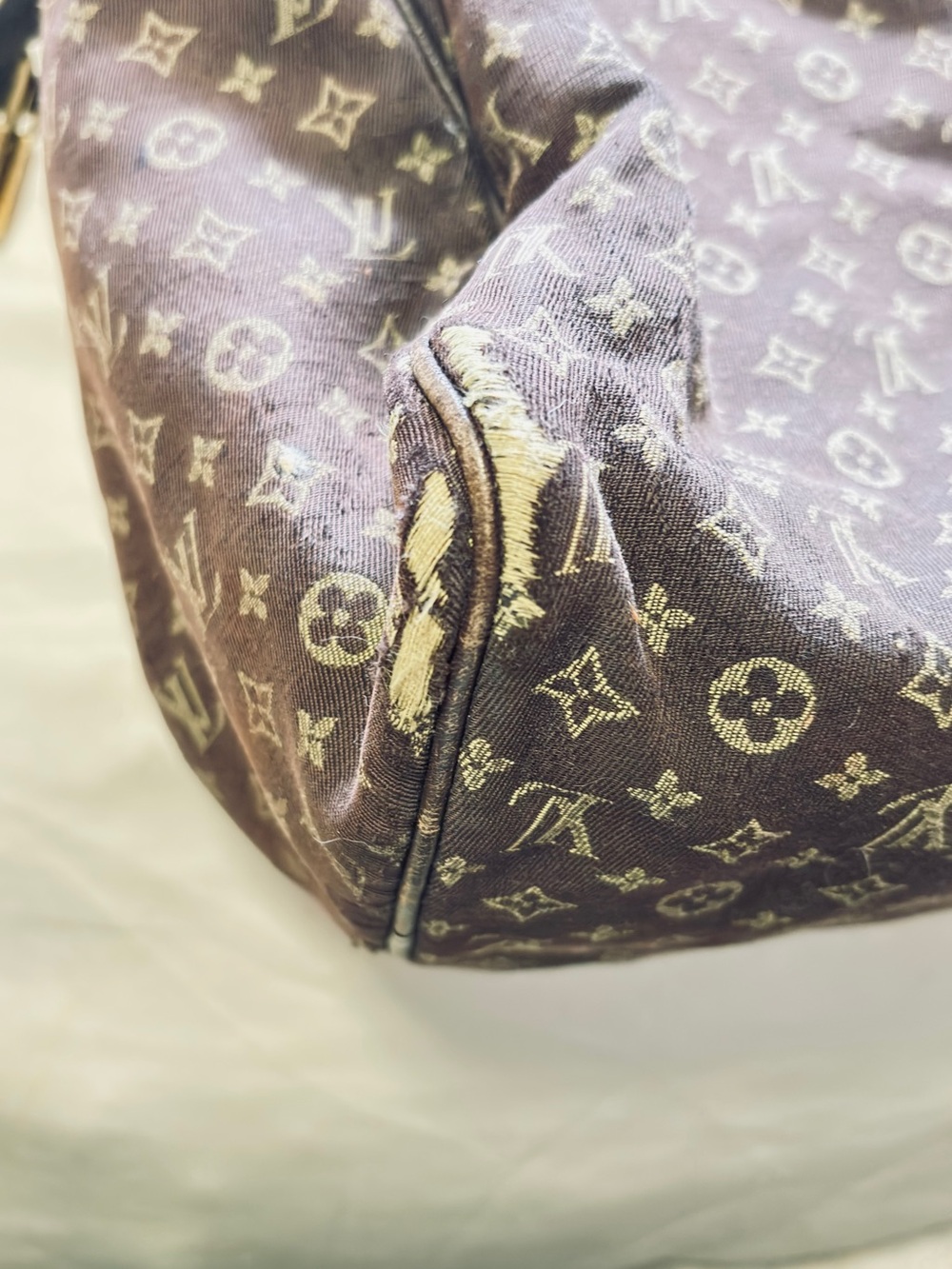 Louis Vuitton Brown Monogram Canvas Satchel with Dark Leather Handles - Picture 3 of 14